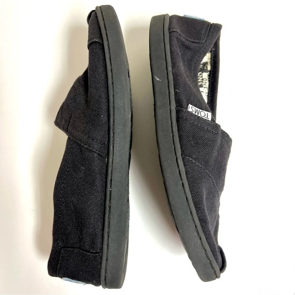 Toms go everywhere